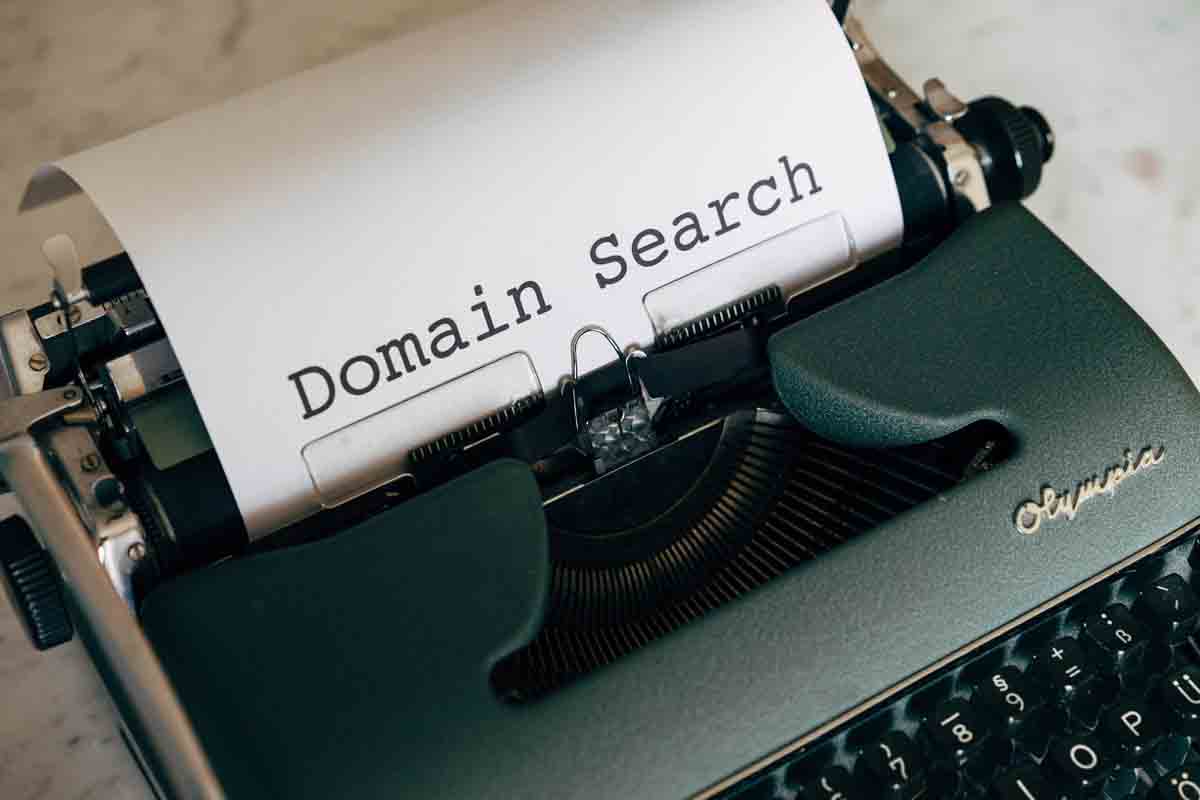 Tips Cerdas dalam Memilih Domain